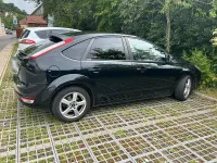 Gebraucht Ford Focus 105 PS (77 kW) 2011 Schwarz Limousine