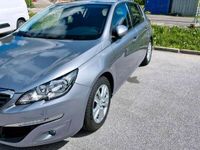 Gebraucht Peugeot 308 Active 131 PS (96 kW) 2014 Silber Kleinwagen
