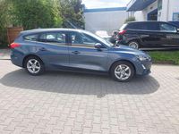 Gebraucht Ford Focus Cool & Connect 120 PS (88 kW) 2020 Chromablau metallic Kombi