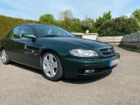 Usata Opel Omega 207 CV (152 kW) 2000 Verde Berlina