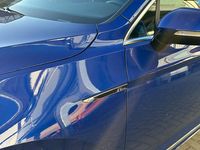 Gebraucht VW Passat R-line 150 PS (110 kW) 2024 Blau Kombi