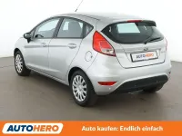 Gebraucht Ford Fiesta Trend 101 PS (74 kW) 2015 Grau Kleinwagen