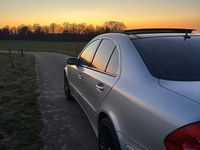Gebraucht Mercedes E240 Avantgarde 177 PS (130 kW) 2002 Silber Limousine