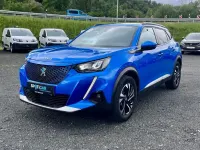 Gebraucht Peugeot e-2008 Allure 100 kW (136 PS) 2022 Blau SUV