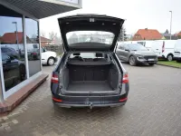 Gebraucht Skoda Superb Ambition 150 PS (110 kW) 2015 Schwarz Kombi