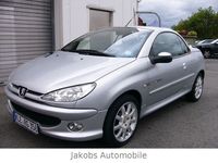 Gebraucht Peugeot 206 CC Quiksilver 109 PS (80 kW) 2004 Silber Cabrio