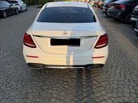 Gebraucht Mercedes E220 AMG line 194 PS (142 kW) 2016 Weiß Limousine