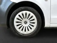 Gebraucht Mercedes Vito 136 PS (100 kW) 2024 Weiß Van