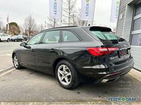Gebraucht Audi A4 136 PS (100 kW) 2022 Mythosschwarz metallic Kombi