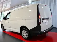Second-hand VW Caddy 122 CP (89 kW) 2022 Alb Monovolum