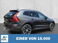 Gebraucht Volvo XC60 Core 197 PS (144 kW) 2023 Grau metallic SUV