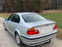 Gebraucht BMW 320 170 PS (125 kW) 2001 Silber Limousine