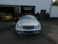 Gebraucht Mercedes E220 Avantgarde 150 PS (110 kW) 2003 Silber Limousine