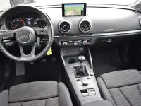 Gebraucht Audi A3 Sport 116 PS (85 kW) 2019 Grau Limousine