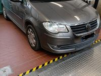 Gebraucht VW Touran 140 PS (102 kW) 2010 Grau Van / Kleinbus