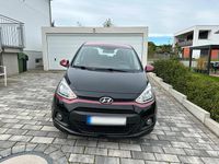 Gebraucht Hyundai i10 67 PS (49 kW) 2017 Schwarz Kleinwagen