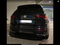 Second-hand VW Tiguan Black Edition 230 CP (169 kW) 2019 Negru SUV