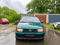 Gebraucht VW Polo 60 PS (44 kW) 1998 Grün Kleinwagen
