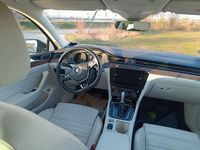 Gebraucht VW Passat 190 PS (139 kW) 2019 Schwarz Kombi