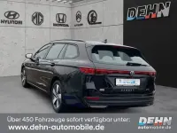 Gebraucht VW Passat 150 PS (110 kW) 2024 Schwarz Limousine