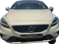 Gebraucht Volvo V40 R-Design 152 PS (111 kW) 2019 Weiß Limousine
