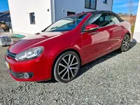 Gebraucht VW Golf Design 105 PS (77 kW) 2011 Rot Cabrio