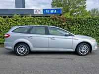 Gebraucht Ford Mondeo 125 PS (91 kW) 2007 Silber Kombi