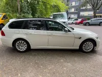 Gebraucht BMW 318 Comfort Edition 143 PS (105 kW) 2012 Weiß Kombi