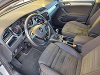 Gebraucht VW Touran Highline 150 PS (110 kW) 2020 Silber Van / Kleinbus