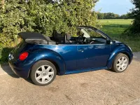 Gebraucht VW New Beetle Cabriolet 150 PS (110 kW) 2004 Blau Cabrio