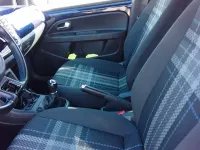 Usado VW up! CLUB 75 CV (55 kW) 2016 Púrpura Utilitario