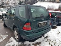Gebraucht Mercedes ML270 163 PS (119 kW) 2002 Grün SUV