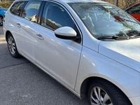 Gebraucht Peugeot 308 SW 120 PS (88 kW) 2015 Schwarz Kombi