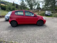 Gebraucht Toyota Yaris Sol 65 PS (47 kW) 2005 Rot Kleinwagen