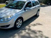 Gebraucht Opel Astra 120 PS (88 kW) 2008 Silber Kleinwagen