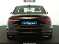 Gebraucht Audi A4 S-Line 204 PS (150 kW) 2023 Mythosschwarz metallic Limousine