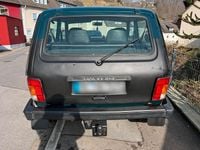 Gebraucht Lada niva 80 PS (58 kW) 2009 Grün SUV