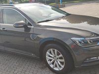 Gebraucht VW Passat Comfortline 150 PS (110 kW) 2016 Grau Kombi
