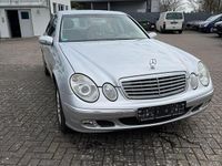 Gebraucht Mercedes E240 177 PS (130 kW) 2002 Silber Limousine