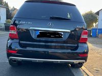 Gebraucht Mercedes ML350 231 PS (169 kW) 2011 Schwarz SUV