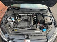 Gebraucht VW Golf VII Highline 122 PS (89 kW) 2015 Schwarz Kleinwagen