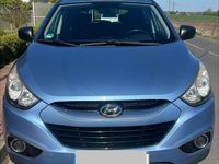 Second-hand Hyundai Tucson 135 CP (99 kW) 2012 Albastru SUV
