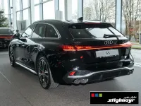 Gebraucht Audi S5 Sport 367 PS (269 kW) 2025 Mythosschwarz metallic Kombi