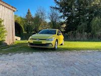 Gebraucht VW Golf VIII 131 PS (96 kW) 2020 Gelb Kleinwagen