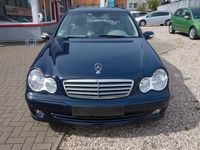 Usata Mercedes C220 150 CV (110 kW) 2004 Blu Station wagon
