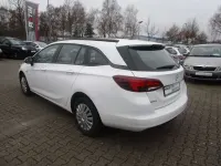 Gebraucht Opel Astra 105 PS (77 kW) 2016 Schneeweiss/summitwhite/arctic Kombi