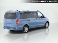 Gebraucht Mercedes V220 163 PS (119 kW) 2025 Vintageblau Van / Kleinbus