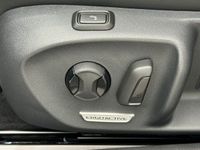 Gebraucht VW Passat R-line 150 PS (110 kW) 2024 Grenadillschwarz metallic Kombi