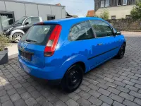 Gebraucht Ford Fiesta 60 PS (44 kW) 2003 Blau Kleinwagen