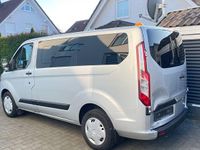 Second-hand Ford Transit Custom 105 CP (77 kW) 2018 Argintiu Berlinǎ